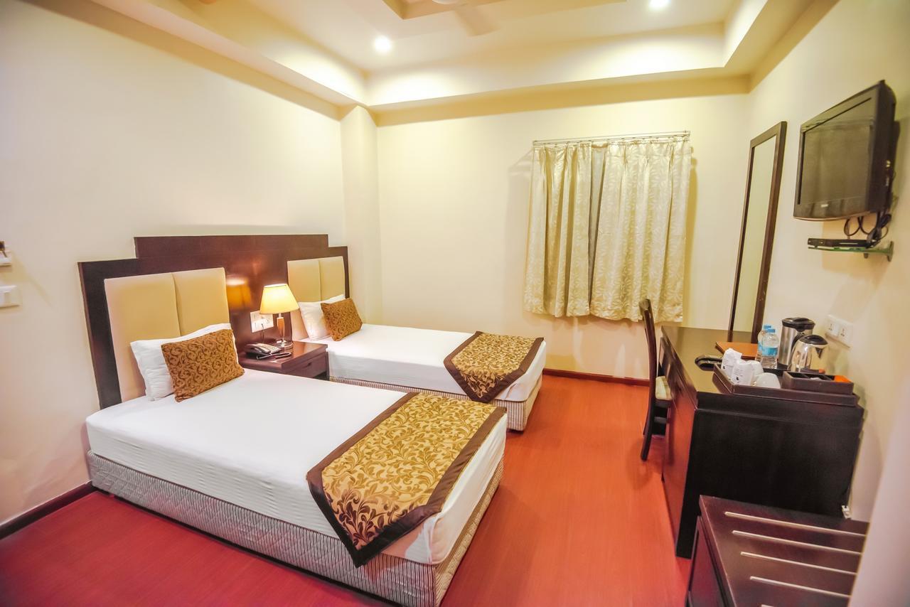 Gold Leaf Hotel Ουνταϊπούρ Εξωτερικό φωτογραφία