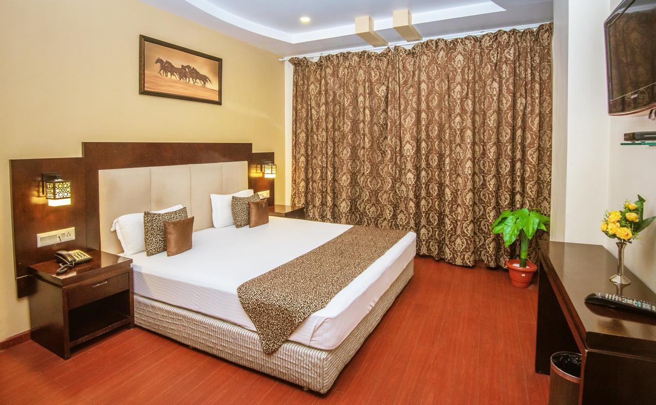 Gold Leaf Hotel Ουνταϊπούρ Εξωτερικό φωτογραφία